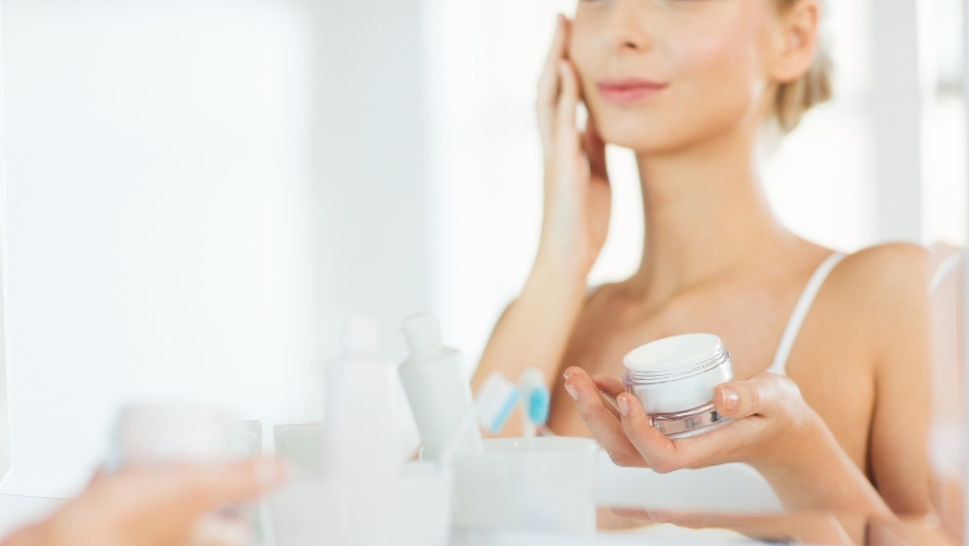 CONSIGLI PER UNA BEAUTY ROUTINE CON I FIOCCHI